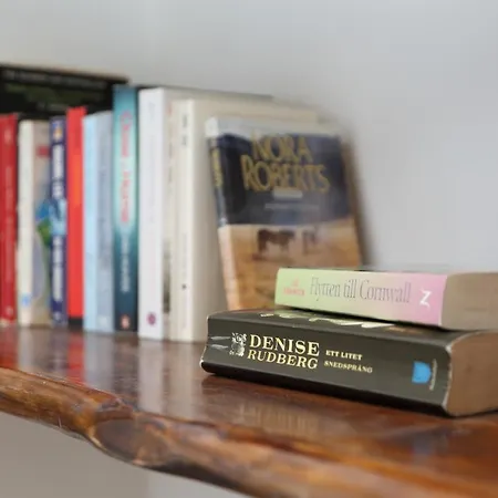 Apartment Coastal Seaview & Balcony Street View