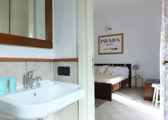 Lejlighed Coastal Seaview & Balcony Street View *