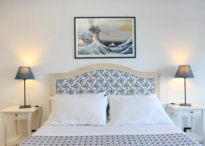 Lejlighed Coastal Seaview & Balcony Street View