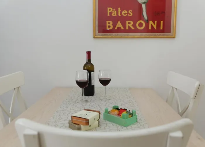 Coastal Seaview & Balcony Street View